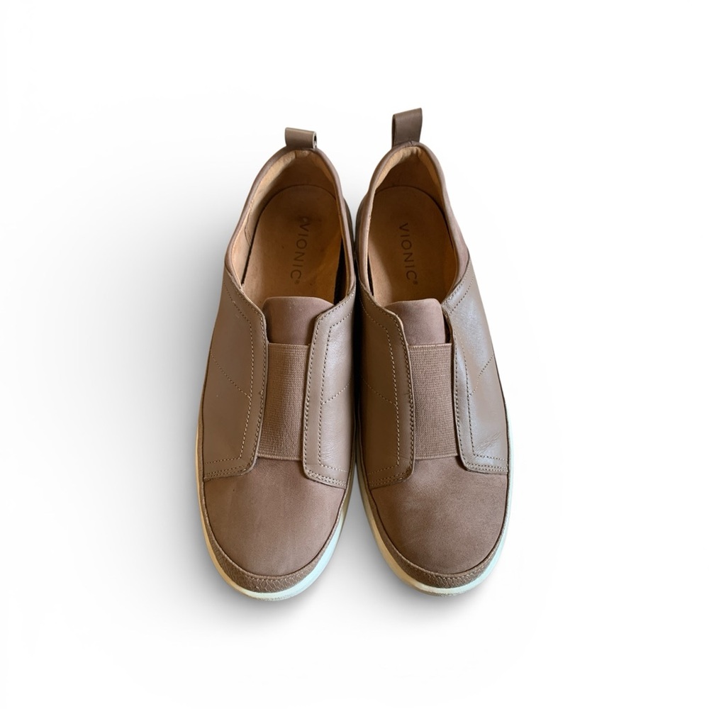 Vionic Women’s Taupe Slip-On Shoes